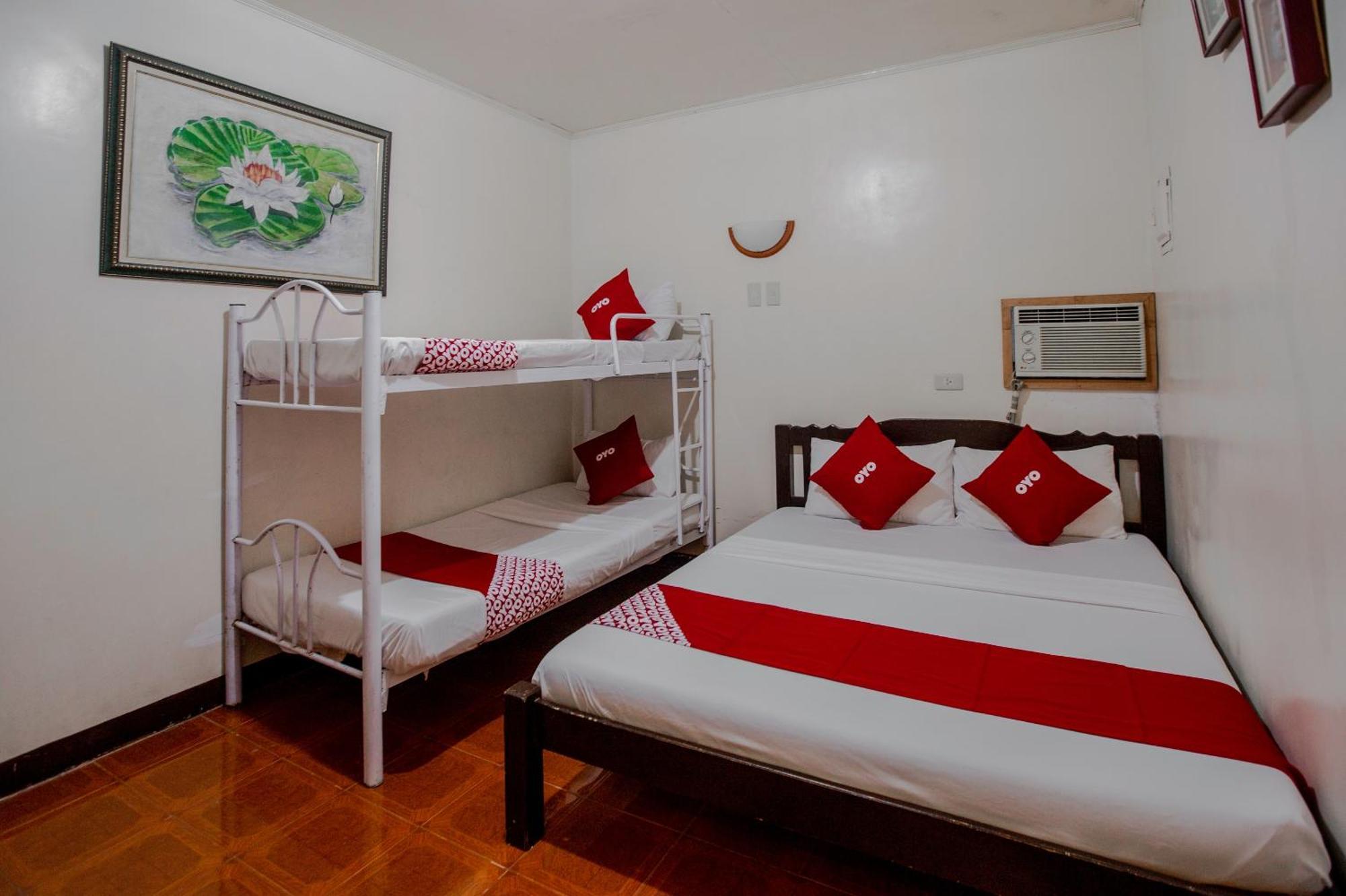 Oyo 741 Sierra Travellers Inn Tagaytay City Exteriör bild