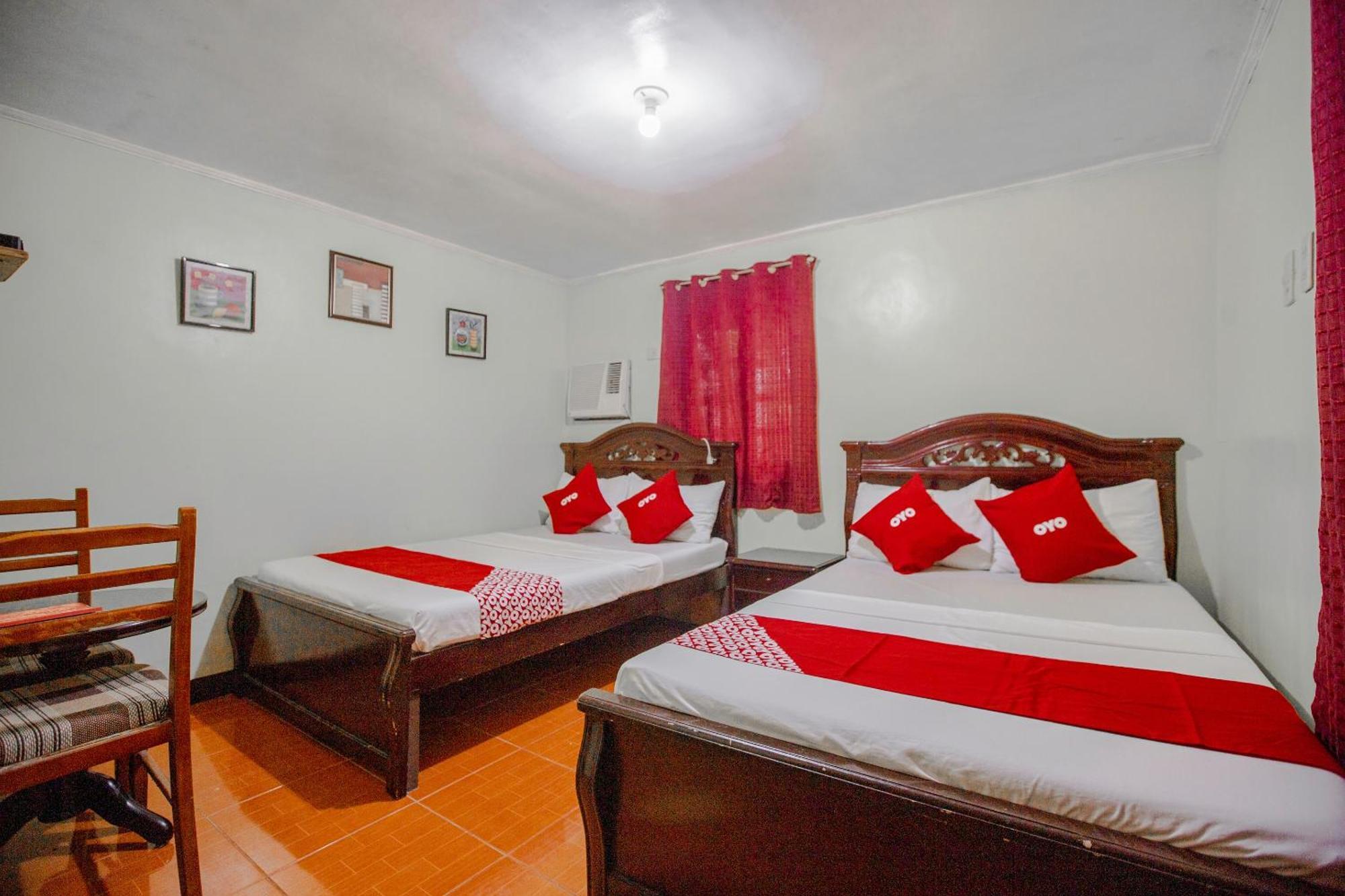 Oyo 741 Sierra Travellers Inn Tagaytay City Exteriör bild